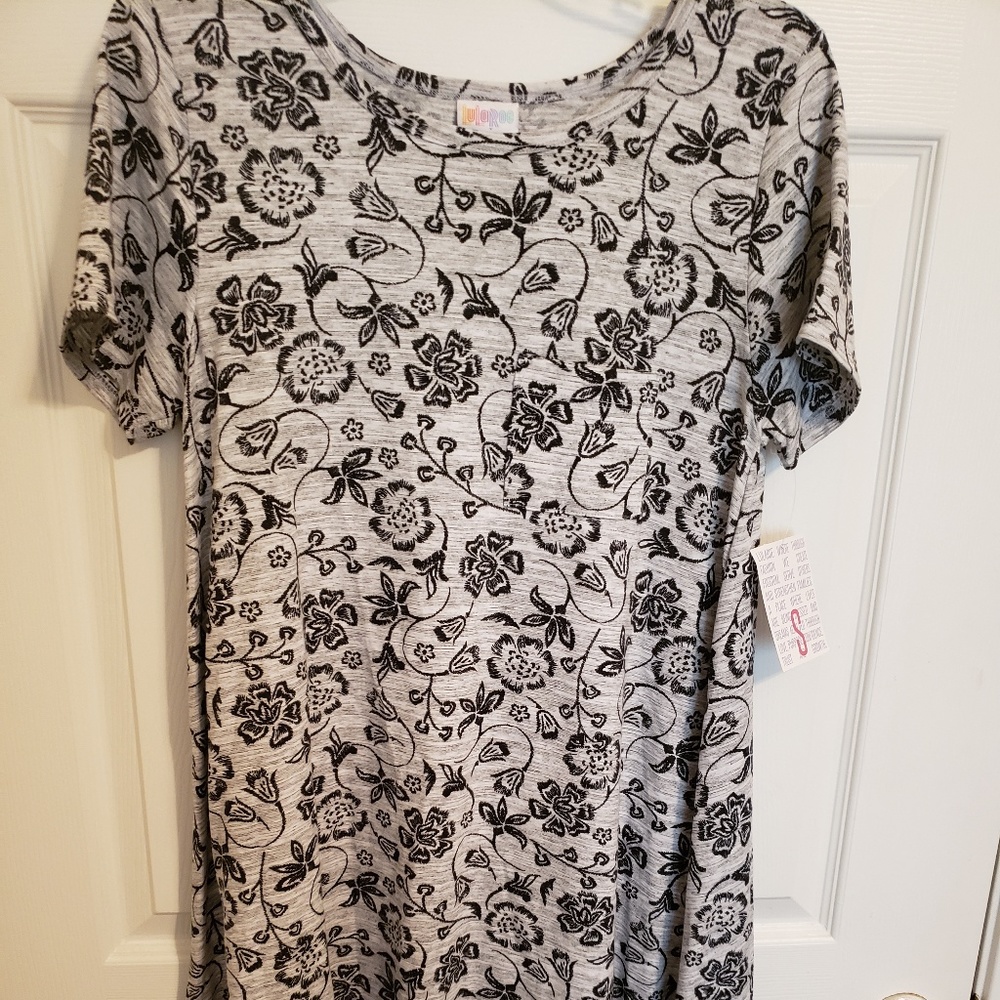 Black Floral Print Carly